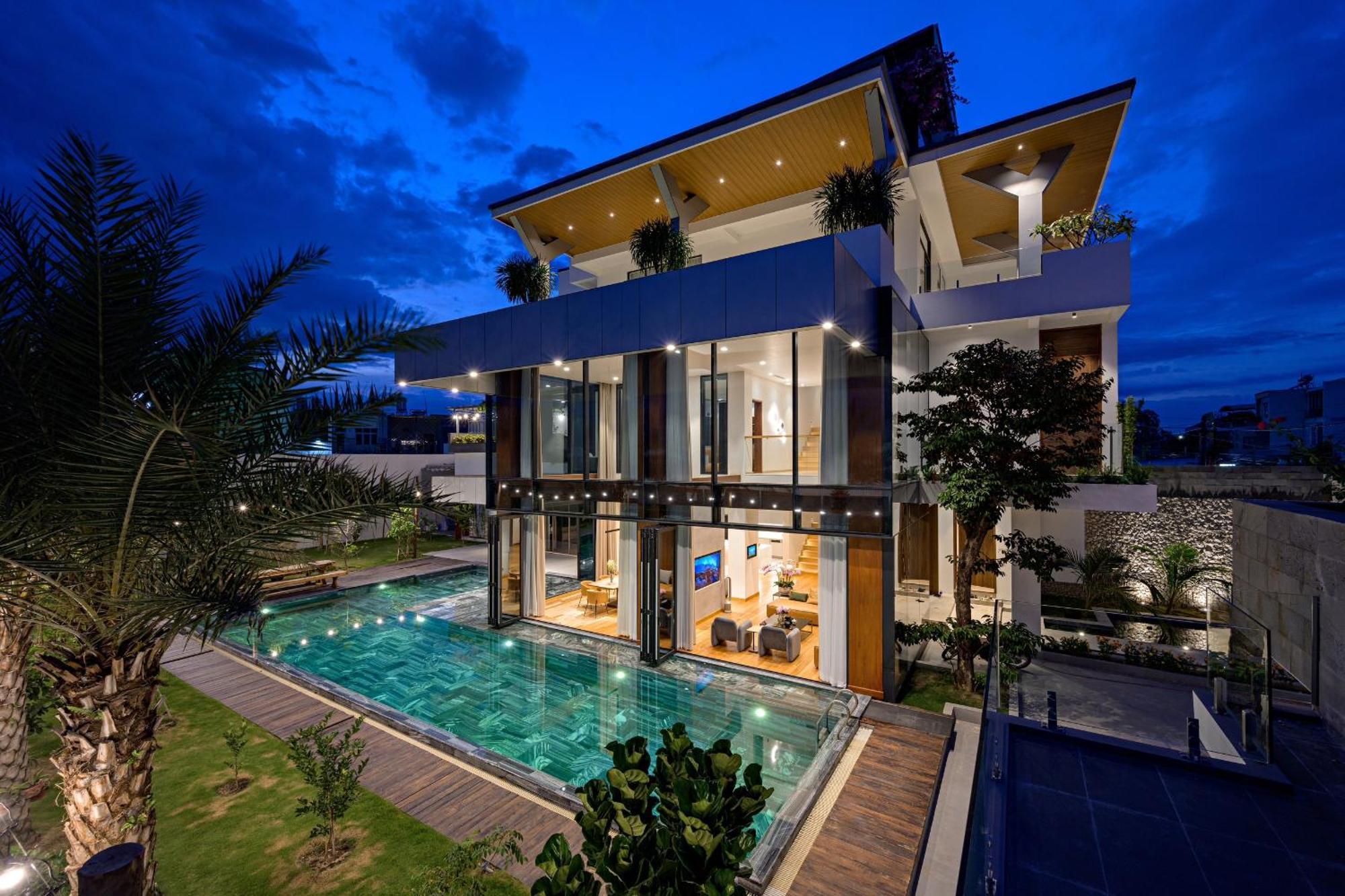 Luxury Retreat Villa Near Hcm W Private Pool Bui Tieng Exterior foto